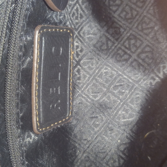 Relic Cross body purse - Picture 4 of 5